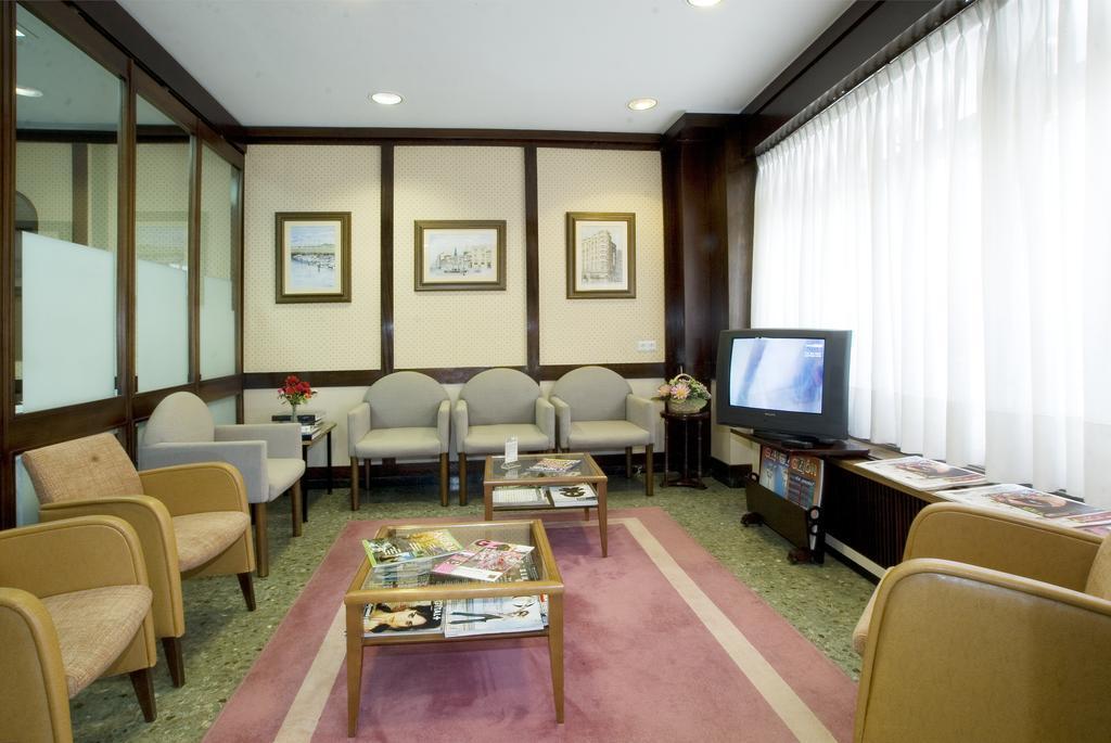 Hotel Castilla Gijon Luaran gambar