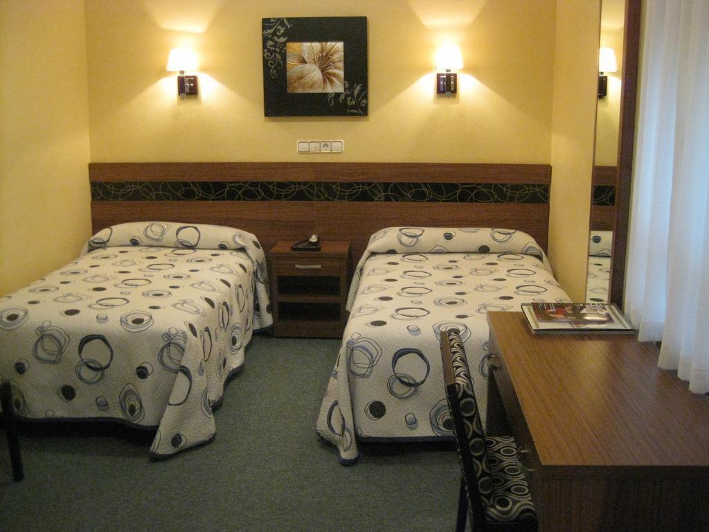 Hotel Castilla Gijon Luaran gambar